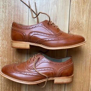 Wanted Tan Oxfords Loafers Size 7